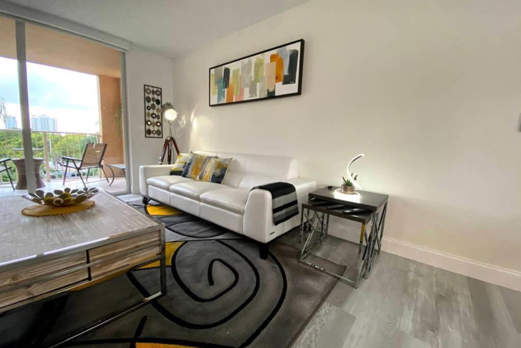 Yacht Club At Aventura 2 Bed 2 Bath Luxurius Cozy Brand New 2020アパートメント エクステリア 写真